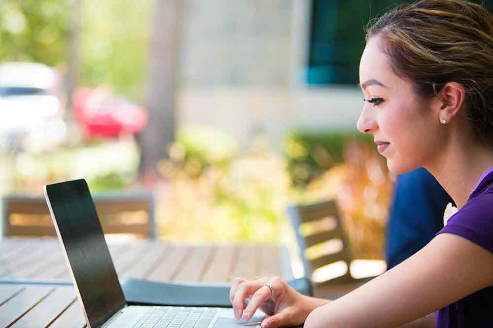 Exploring the Advantages of Online Private Schools: Unleashing Personalized Education