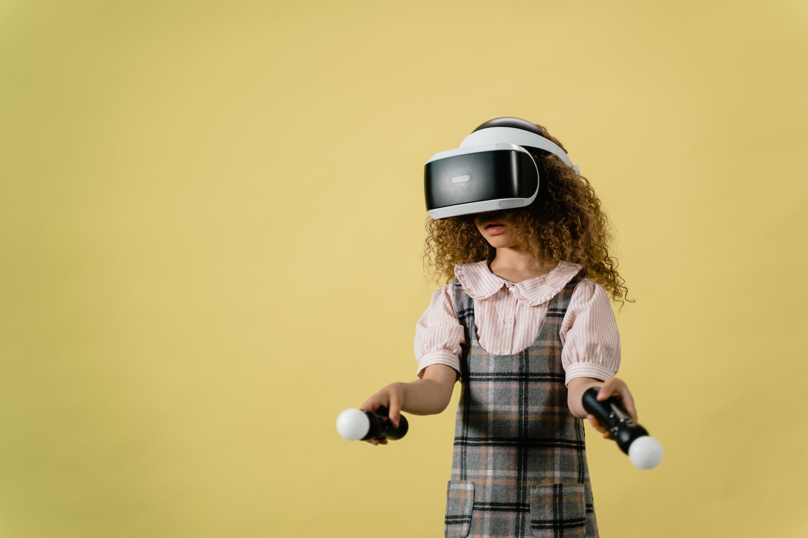Virtual Reality in Education: Transforming Learning Experiences ...